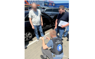 В Одессе задержан мужчина, который за $9 тысяч обещал устроить знакомого в СБУ