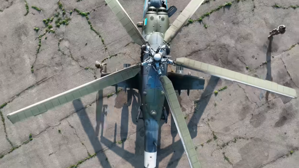 Володимир Зеленський показав роботу військової авіації – відео