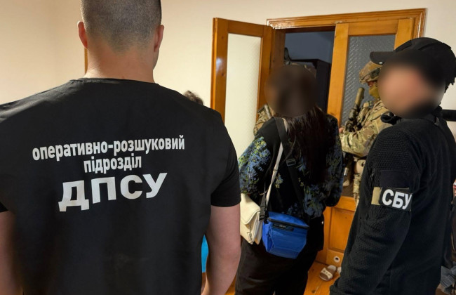 На Буковині ліквідували злочинну групу, яка переправляла чоловіків через три області за кордон за €13 тисяч