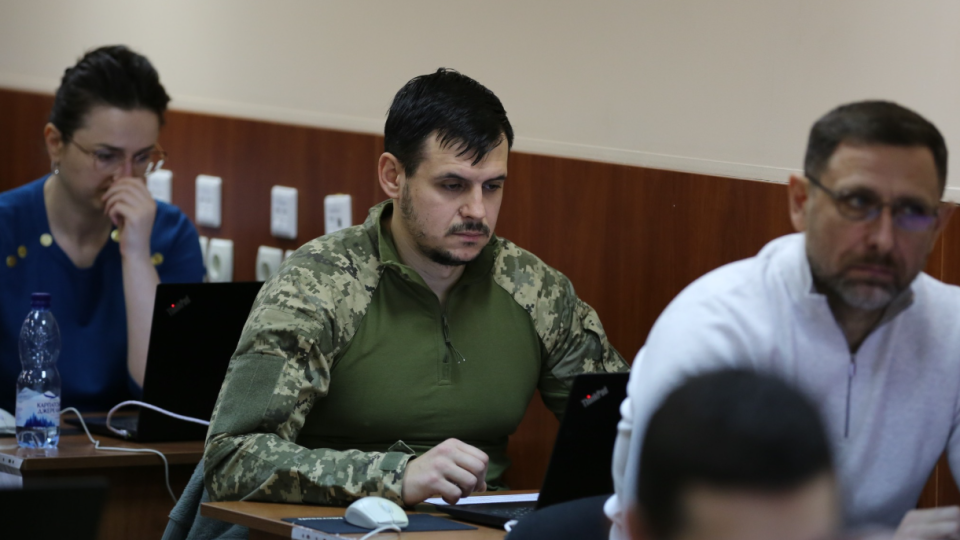 ВККС просить Сирського та Умєрова відпустити кандидатів в судді з числа військовослужбовців на іспит