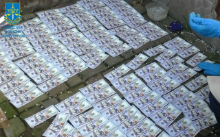 $13500 за «квиток» через кордон — на Львівщині затримали ділка