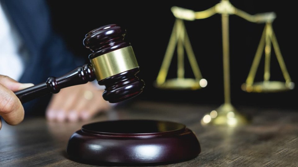 Подвійне вбивство під час застілля — на  Київщині чоловік застрелив подружжя із рушниці