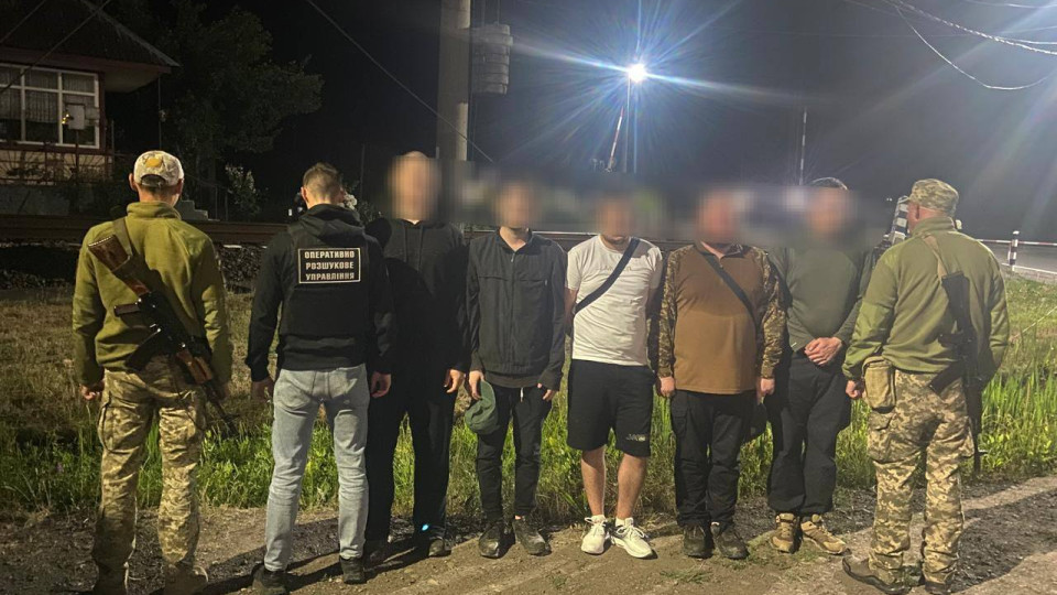 Побег в рассрочку – возле границы со Словакией задержали группу нарушителей и переправщика