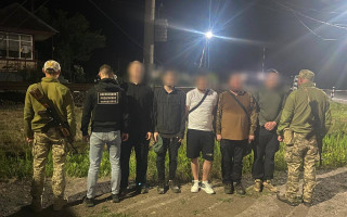 Побег в рассрочку – возле границы со Словакией задержали группу нарушителей и переправщика