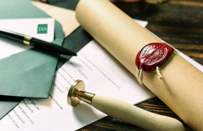 Украинцам напомнили, куда обратиться, чтобы удостоверить завещание за границей