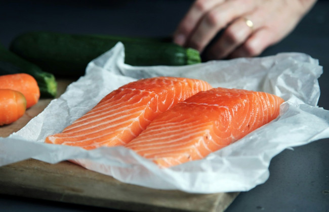 В США приготовили первое блюдо из искусственного лосося — что известно о технологии