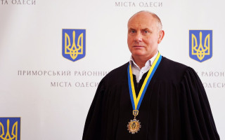 Суддю Приморського райсуду Одеси Сергія Кічмаренка тимчасово відсторонили від здійснення правосуддя