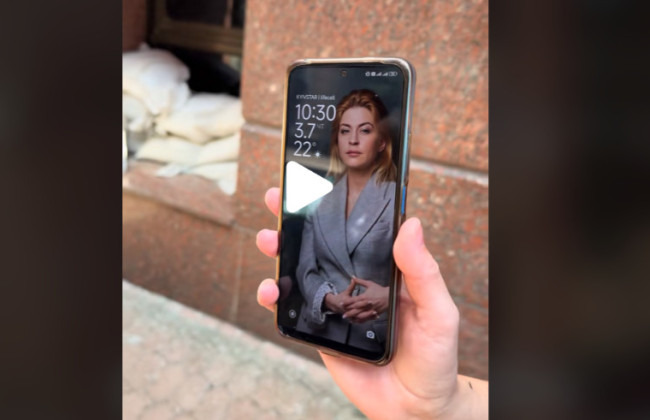 Ольга Стефанішина прокоментувала відео з TikTok Мін’юсту, де у працівників було її фото на заставці телефонів