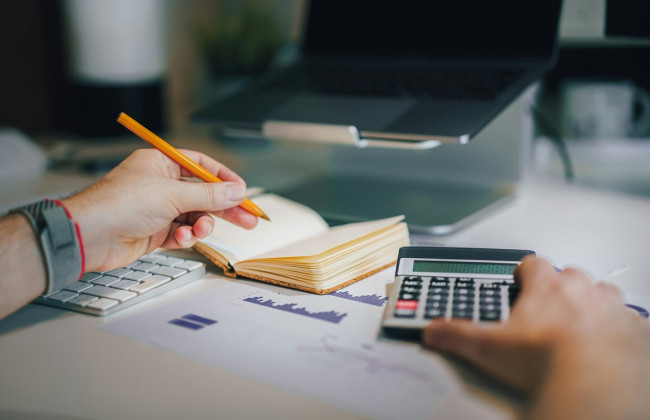 Как формируется общий налогооблагаемый доход и сумма расходов самозанятого лица — разъяснение