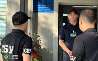 Фальшивые удостоверения, взятки и схемы уклонения от мобилизации: на таможне масштабная зачистка – Кравченко