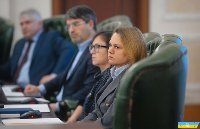 У Вищій раді правосуддя вирішили публічно з’ясувати, хто «заробляє на дисциплінарних справах» – черговий конфлікт між членами Ради правосуддя став публічним