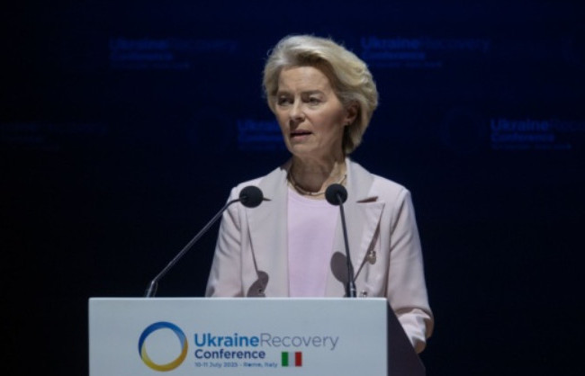 Евросоюз выделяет 2,3 млрд евро на восстановление Украины