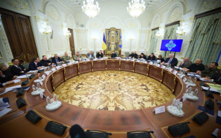 В случае реальных или потенциальных угроз нацбезопасности санкции можно будет налагать на корабли и самолеты – Комитет рекомендовал принять закон