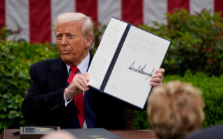 Дональд Трамп объявил о введении 30% пошлин на товары из Мексики и Евросоюза