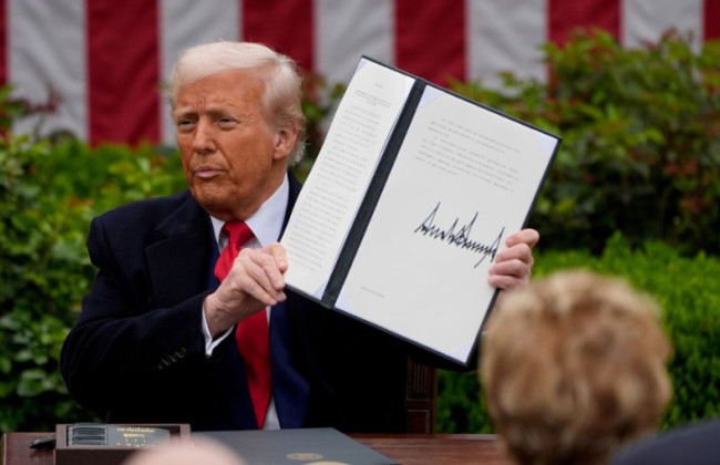 Дональд Трамп оголосив про введення 30% мит на товари з Мексики та Євросоюзу