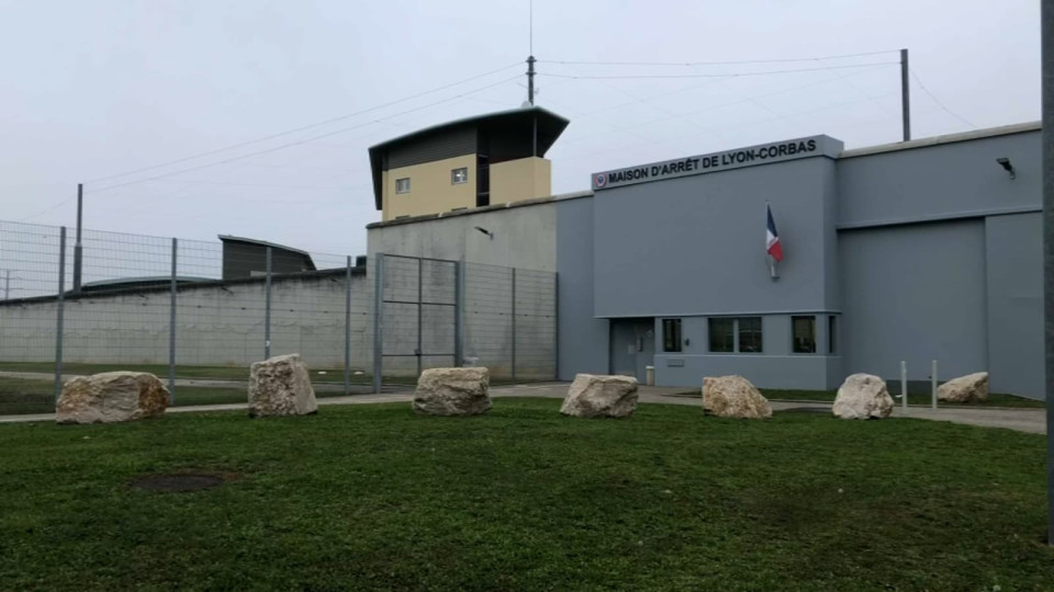 Контрабанда в’язня: у Франції ув’язнений утік із тюрми в сумці співкамерника