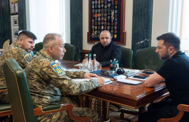 Зеленский обсудил с Сырским и Умеровым подготовку к визиту в Украину Кита Келлога