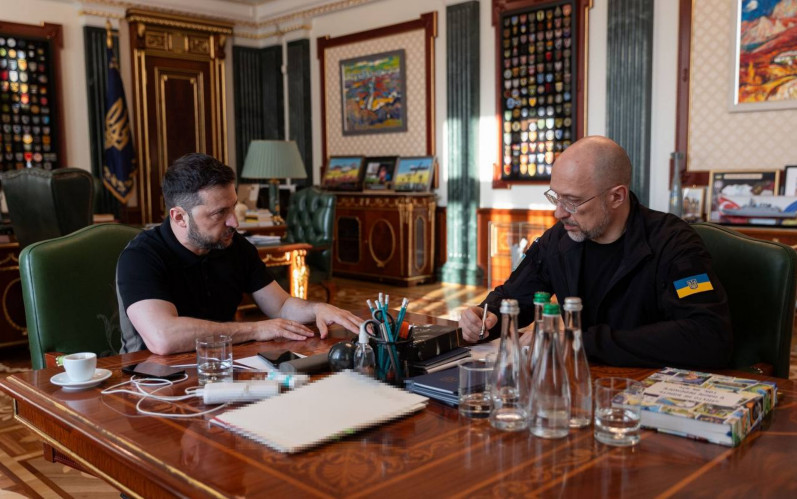 Володимир Зеленський анонсував скорочення некритичних державних видатків і трансформацію уряду