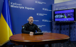 За рождение ребенка в Украине будут платить 50 тысяч грн, – Шмыгаль