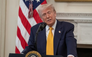 США та НАТО досягли домовленості щодо постачання зброї Україні, — Трамп