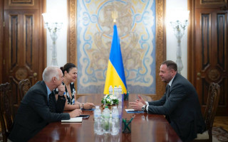 Андрей Ермак встретился с послом ЕС в Украине Матерновой и представителем Еврокомиссии