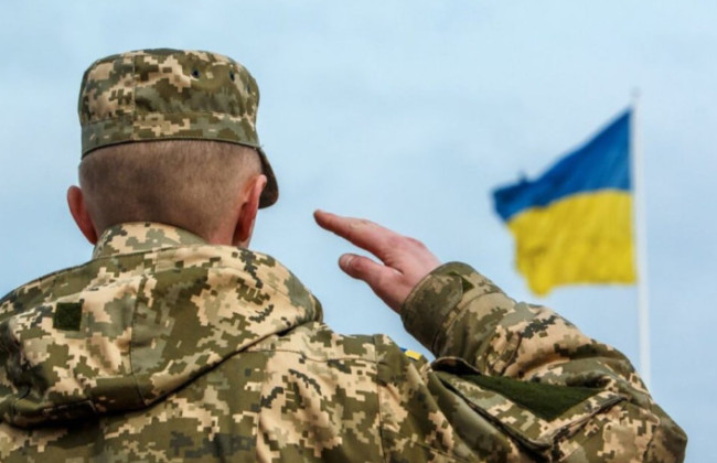 Мужчины и женщины старше 60 лет смогут служить в ВСУ по контракту – Верховная Рада приняла закон