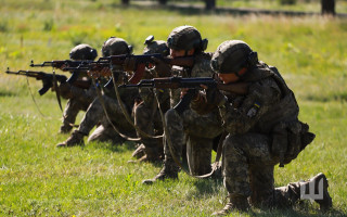 На Чернігівщині курсант застрелив двох військових-інструкторів під час навчань