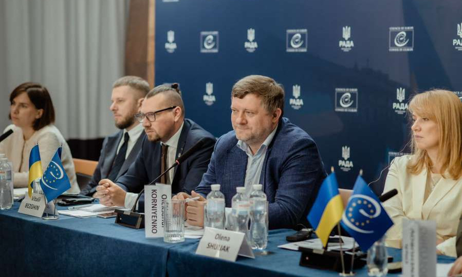 До роботи Комісії з питань вищого корпусу держслужби пропонується залучати експертів і представників громадськості