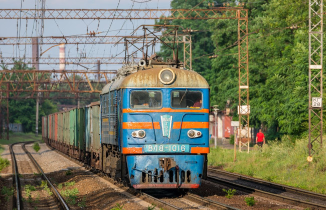 В Днепропетровской области враг ударил по электровозу: погиб машинист