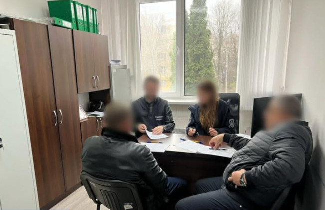 В Винницкой области будут судить депутата, который был призван на военную службу, но сидел дома