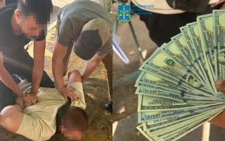На Житомирщині посадовець міськради вимагав 4 тисячі доларів за фіктивну посаду з бронюванням