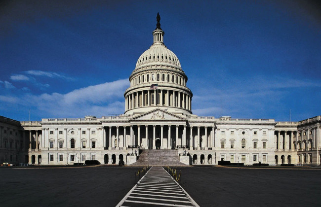 Палата представителей США поддержала продолжение военной помощи Украине