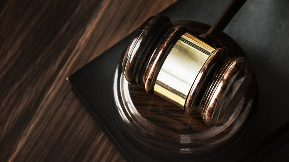 У Франції розпочався суд над подружжям, яке хотіло принести в жертву свого сина