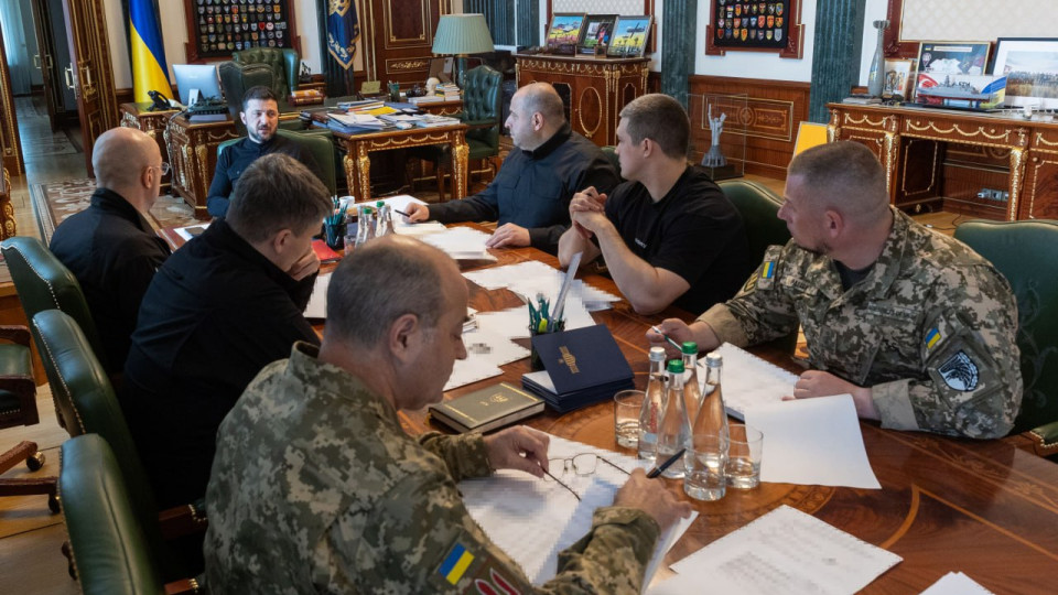 Зеленский анонсировал новые контракты на дроны-перехватчики