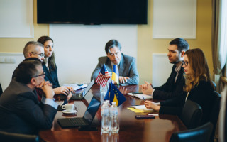 МВФ погодив програму співпраці з Аргентиною без вимог реформ, в той час, як Україні довелося пройти 8 переглядів з вимогами – Роксолана Підласа