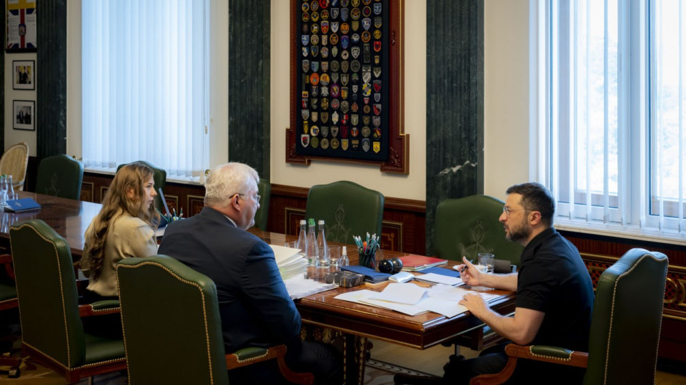 Зеленський призначив 16 нових послів та визначив пріоритети для дипломатії на пів року