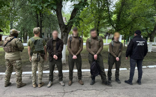 Дрони проти втікачів – як четверо чоловіків у камуфляжі намагалися добігти до Румунії