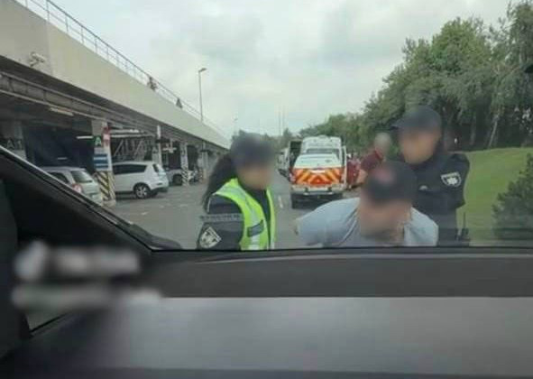 В Киеве оштрафовали блогеров, выдававших себя за полицейских ради хайпа в соцсетях