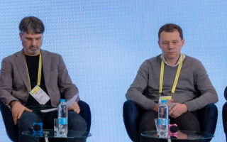«Ви що, забули хто ви і як ви?» – заступника голови ДСА Леоніда Сапельнікова звинуватили у цькуванні співробітників ДП «ІСС»