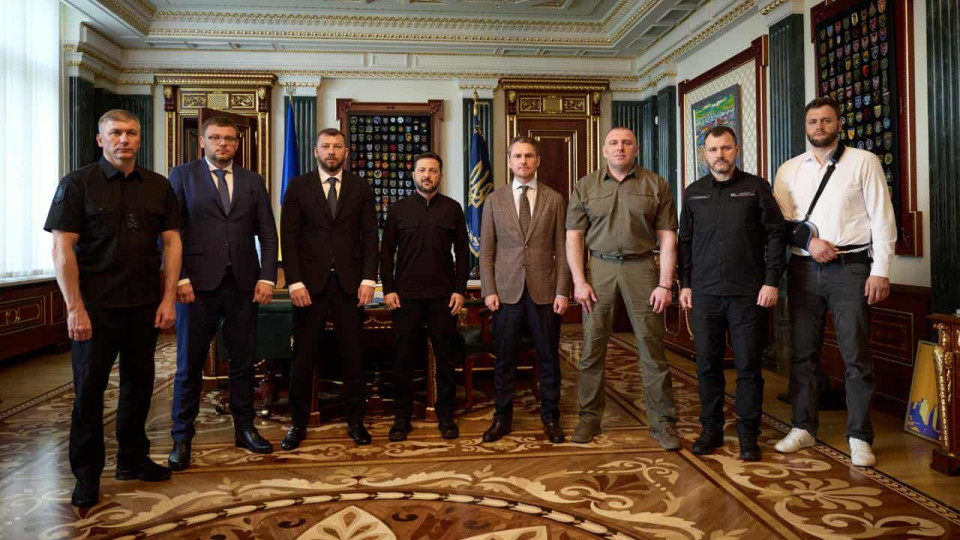 Президент Зеленський оголосив, що погодив законопроект, який передбачає жодних російських зв’язків і незалежність НАБУ та САП