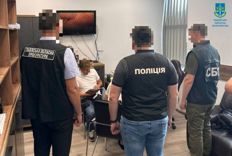 У Львові розтратили 1,7 млн грн, призначених на ліквідацію наслідків ракетного удару — двом керівникам райадміністрацій оголосили підозру