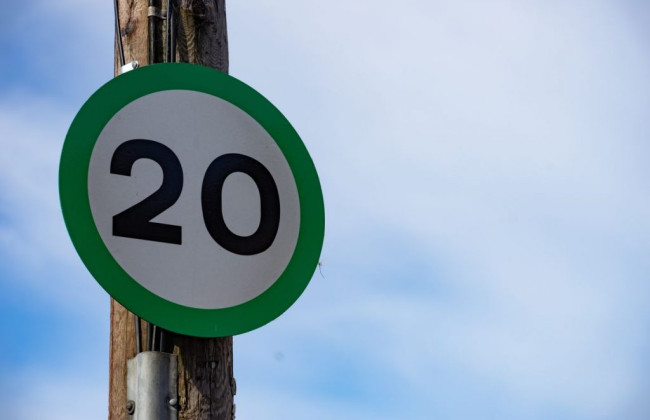 На дорогах України помітили нові знаки – що вони означають