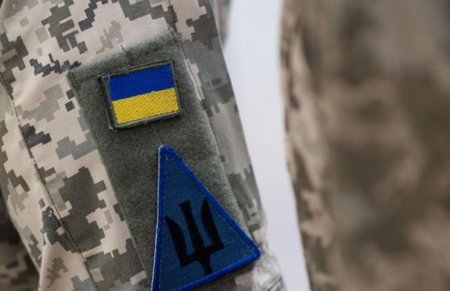 Во Львовской области военный ушел в СЗЧ и украл бензопилу — как его наказал суд