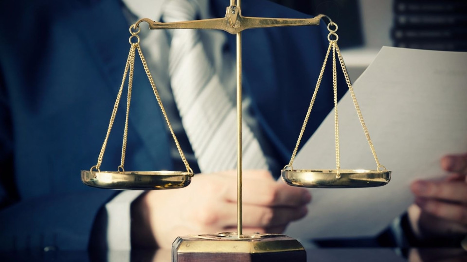 Рівненський апеляційний суд пояснив, який суд уповноважений розглядати справи про відшкодування матеріальної шкоди, завданої керівником підприємства
