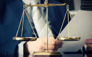 Рівненський апеляційний суд пояснив, який суд уповноважений розглядати справи про відшкодування матеріальної шкоди, завданої керівником підприємства