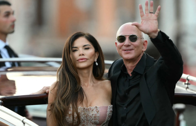 Безос продал акции Amazon на $5,7 млрд после свадьбы