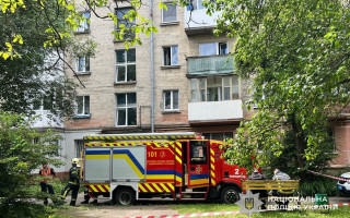 У Тернополі вибух гранати в багатоповерхівці забрав життя матері й сина