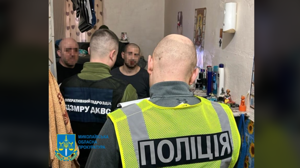Шахраї з сімейного підряду: чоловік у колонії, його дружина і теща продавали неіснуючі дрова онлайн