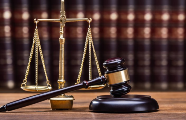 В США бортпроводника приговорили к 18,5 годам тюрьмы за скрытую съемку девушек в туалете самолета