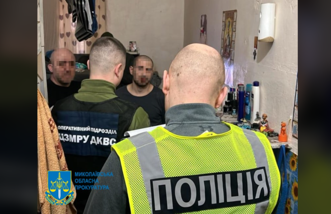 Мошенники семейным подрядом: мужчина в колонии, его жена и теща продавали несуществующие дрова онлайн